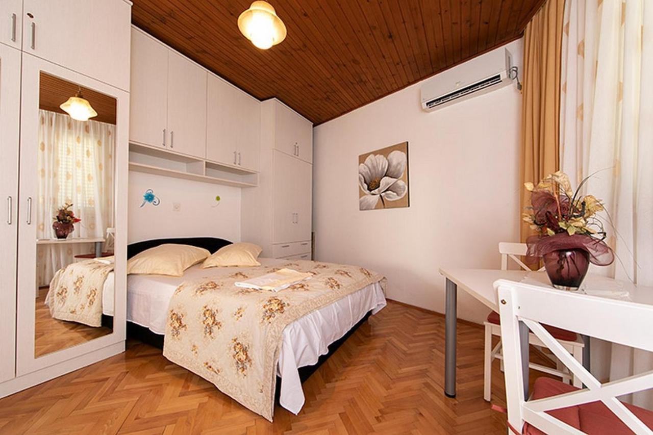 Apartments With A Parking Space Tucepi, Makarska - 6695 Exterior foto