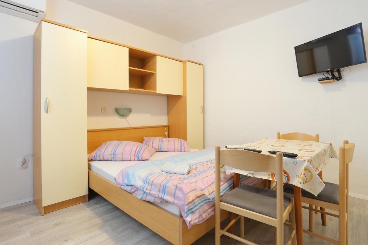 Apartments With A Parking Space Tucepi, Makarska - 6695 Exterior foto